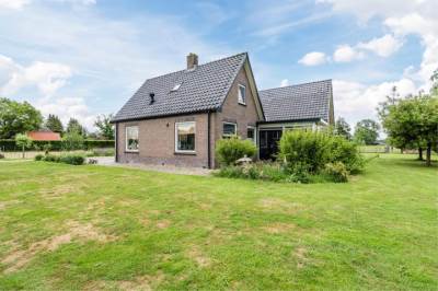 Woning Langeweg 15 Emst