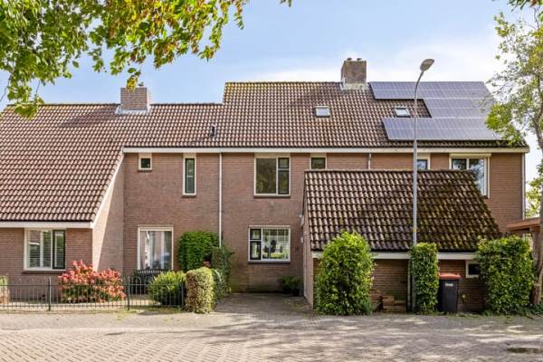 Woning Singel 17 Stompetoren