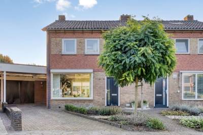 Woning Adriaan van Ostadestraat 16 Haaksbergen