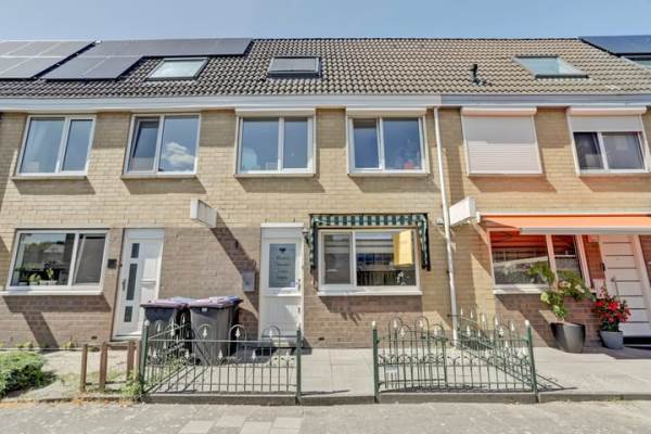 Woning Carmenstraat 30 Spijkenisse