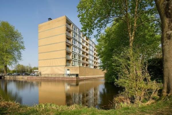 Woning Sluisplein 33 Ouderkerk aan de Amstel