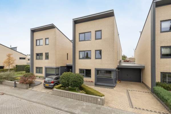 Woning Margrietberg 14 Roosendaal