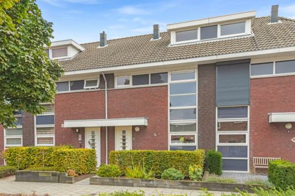 Woning Linnaeuslaan 9 Oudenbosch