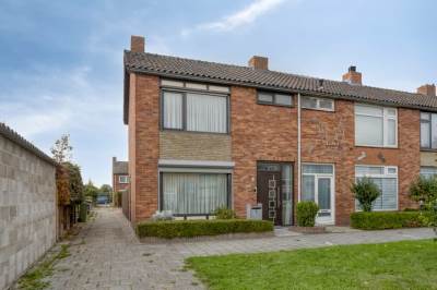 Woning Zeelandiastraat 1 Sas van Gent