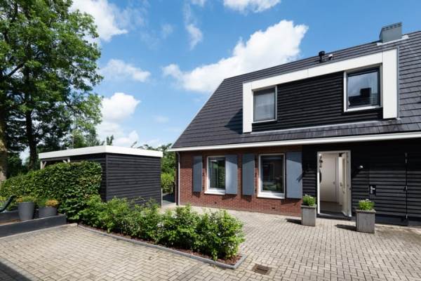 Woning Madeliefstraat 15 Bleskensgraaf ca
