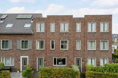 Woning Koning Willem-Alexanderplantsoen 11 Hoofddorp