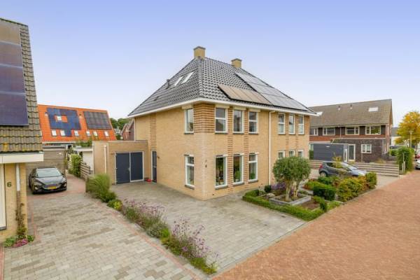 Woning Elzehôf 4 Lemmer