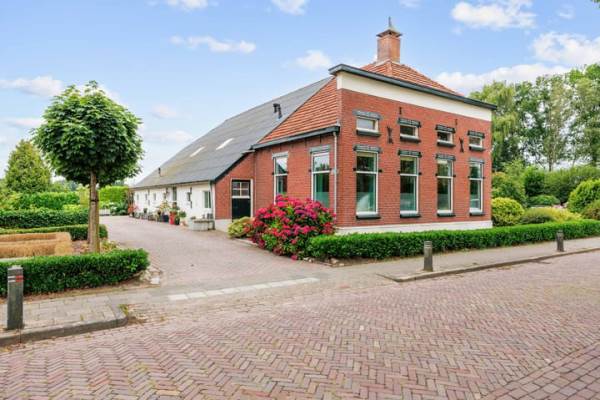 Woning Kerkstraat 18 Haulerwijk