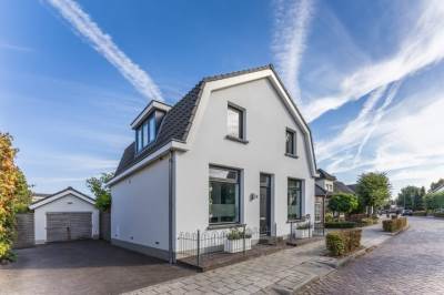 Woning Burgemeester Buskensstraat 14 Uden