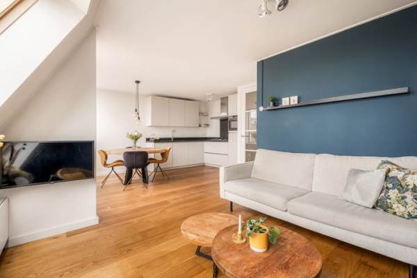 Woning Jacob van Lennepkade 121E Amsterdam