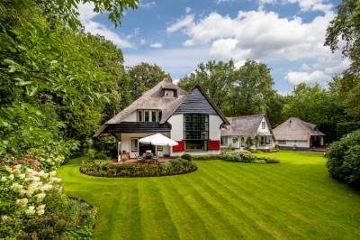 Woning Logosberg 5 Laren (NH)