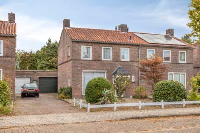 Woning Prof.Dr. J.E. de Quaystraat 16 Bladel