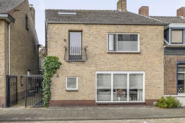 Woning Doctor van Beurdenstraat 4 Kaatsheuvel