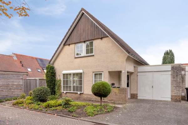 Woning van Heeckerenweg 3 Goor