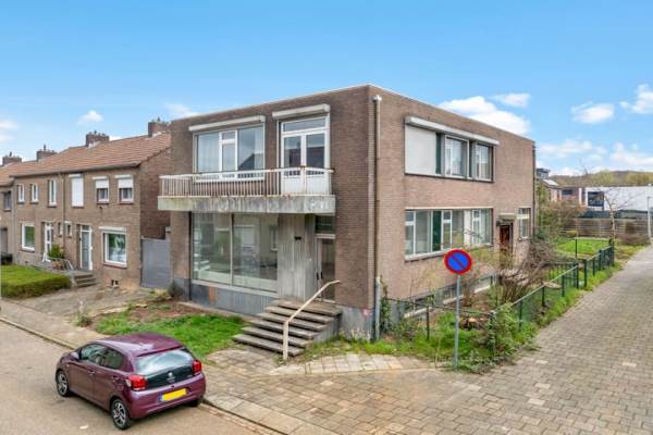 Woning Wilhelm van Herlestraat 1 Heerlen
