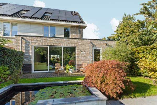 Woning Woudlaar 32 Almere