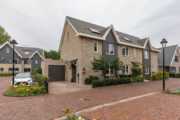 Woning Percy Bridgmanstraat 28 Almere