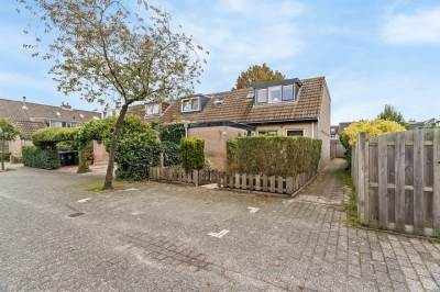 Woning Vrouwenzand 51 Huizen