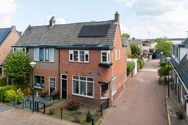 Woning Burgemeester Cambier van Nootenstraat 45 Maarssen