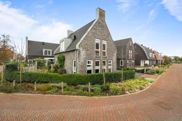 Woning Koningin Máximalaan 38 Julianadorp