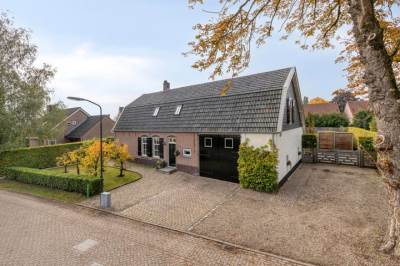 Woning Oude Kerkstraat 8 Wijk en Aalburg