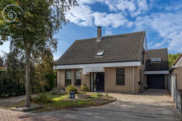 Woning Burgemeester Overdorpstraat 36 Nieuwe-Tonge