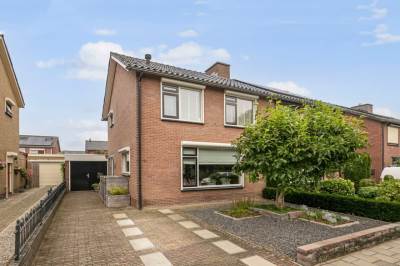 Woning van den Berghweg 8 Didam