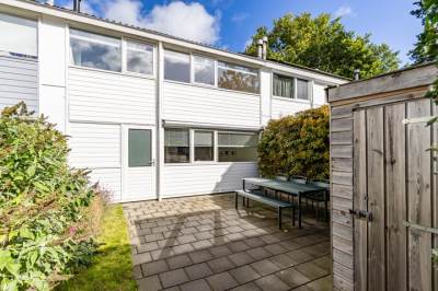 Woning Burgemeester van Panhuyslaan 15 Burgum