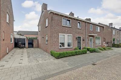 Woning Vincent van Goghstraat 5 Raamsdonksveer