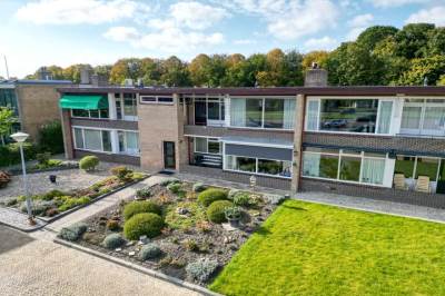 Woning Kerkplein 16 Uithuizen