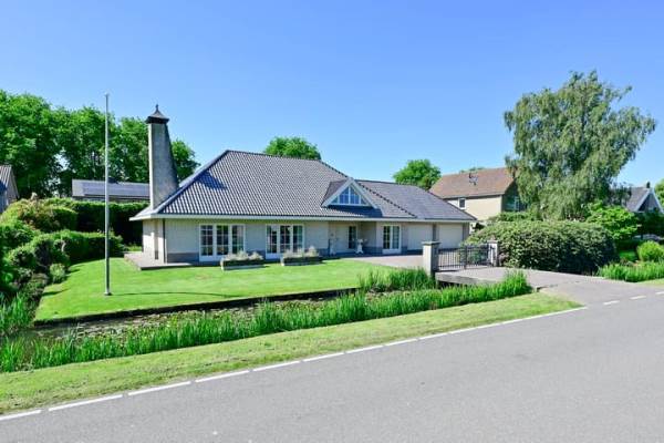 Woning Burgemeester Padmosweg 100 Wilnis