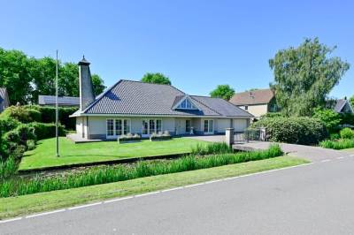 Woning Burgemeester Padmosweg 100 Wilnis