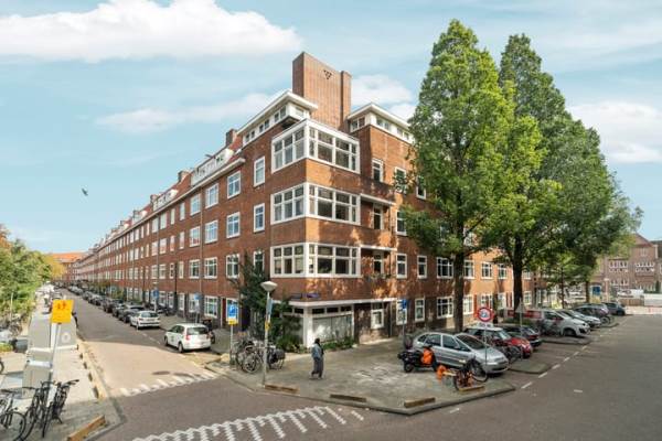 Woning Paramariboplein 2 Amsterdam