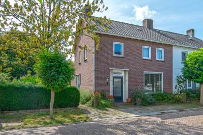 Woning Kerkstraat 1 Waalre