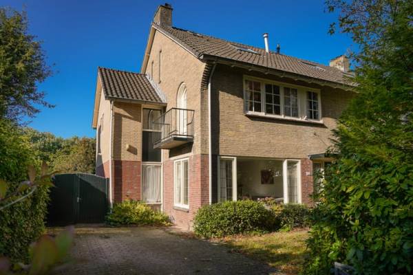 Woning Juliana van Stolberglaan 26 Naarden