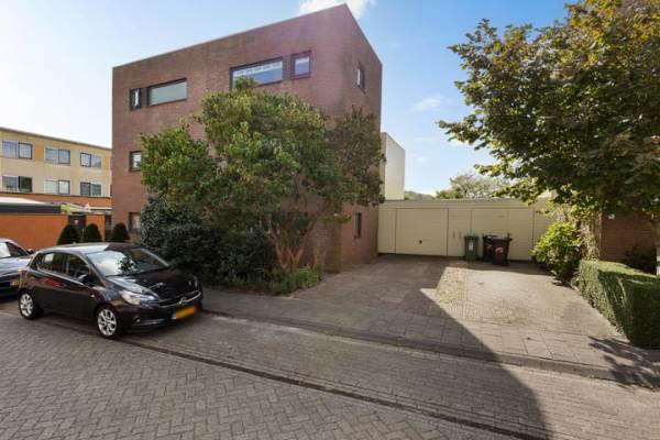 Woning Johan Ellenbergerstraat 4 Groningen