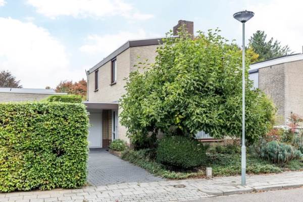 Woning Burg. Pijlsstraat 16 Munstergeleen
