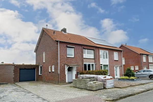 Woning Professor Gelissenstraat 16 Haelen