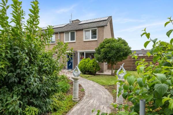 Woning Kleine Vaartlaan 46 Veendam