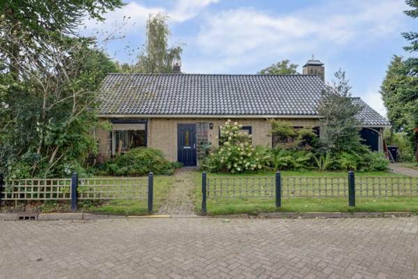 Woning Essenlaan 1 Abbekerk