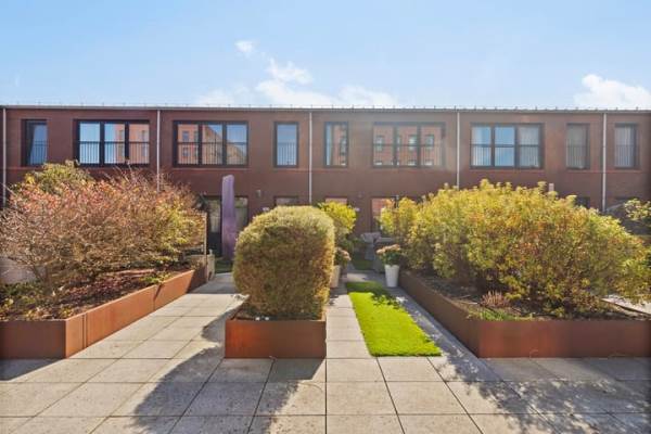 Woning Simon Carmiggelthof 248 Den Haag