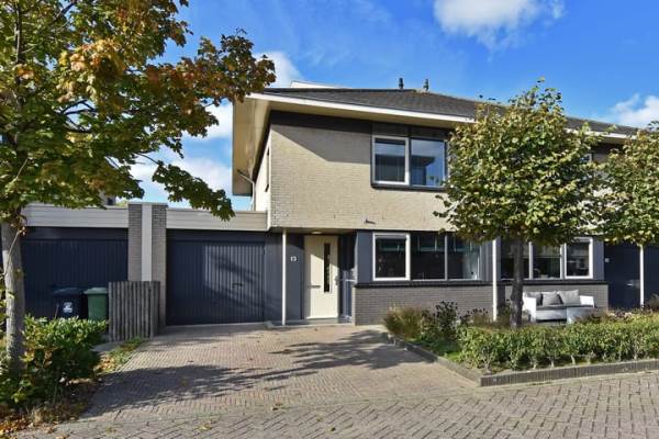 Woning van Nassaustraat 13 Wateringen
