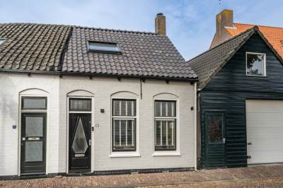 Woning Weeshuisstraat 21 Sommelsdijk