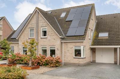 Woning De Veurdele 75 Nijeveen