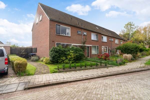 Woning Sixmastins 32 Stiens