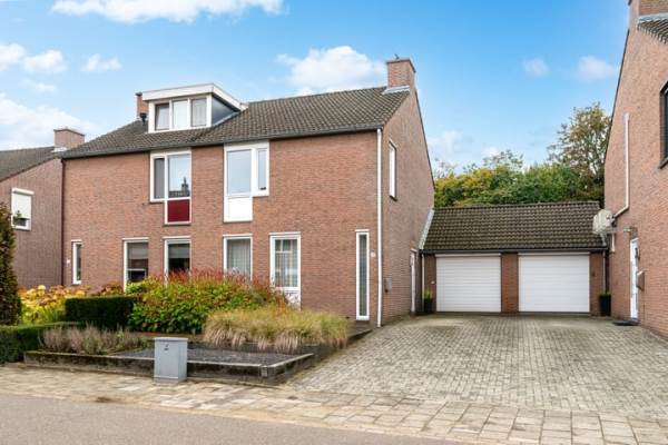 Woning Hendrik van Veldekestraat 38 Voerendaal