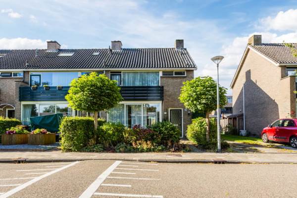 Woning Bizetlaan 11 Nijkerk