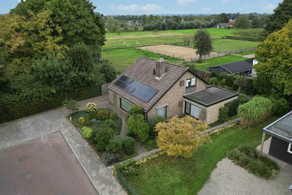 Woning Koningin Wilhelminastraat 74 Elst (GE)