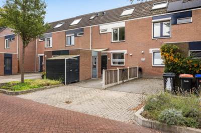 Woning Selma Lagerlöf-erf 242 Dordrecht