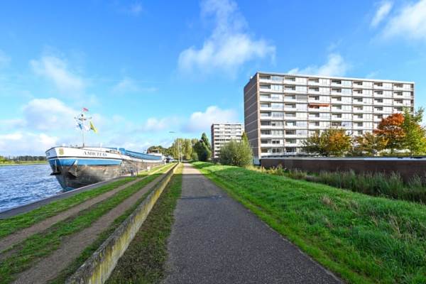 Woning Titus Brandsmastraat 75 Breukelen